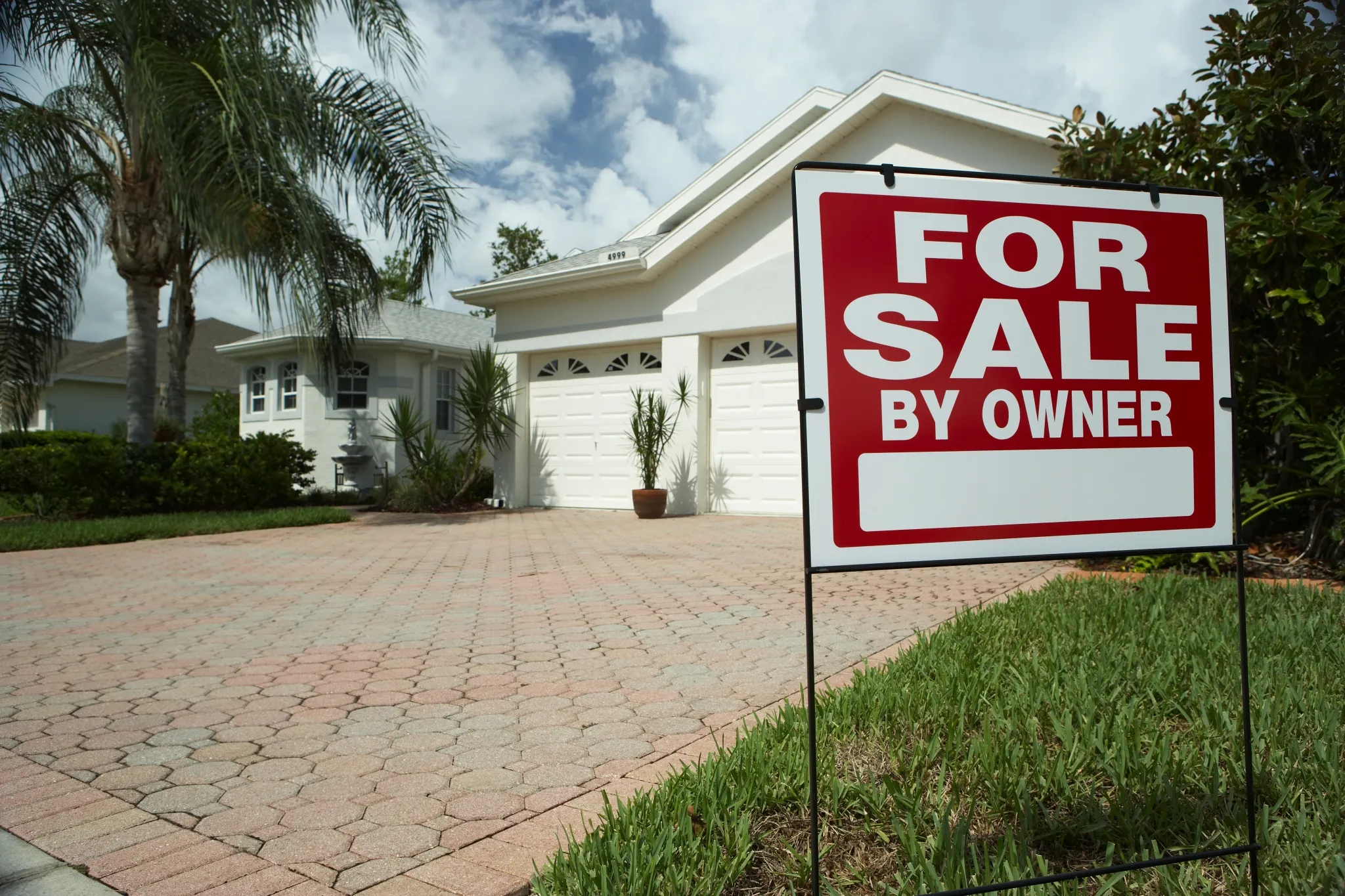 The Dangers of Selling Real Estate Without an Agent